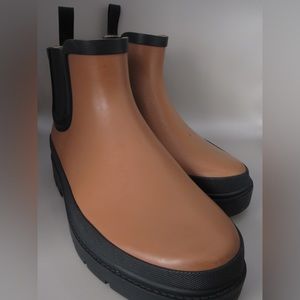 Universal thread rain ankle booties